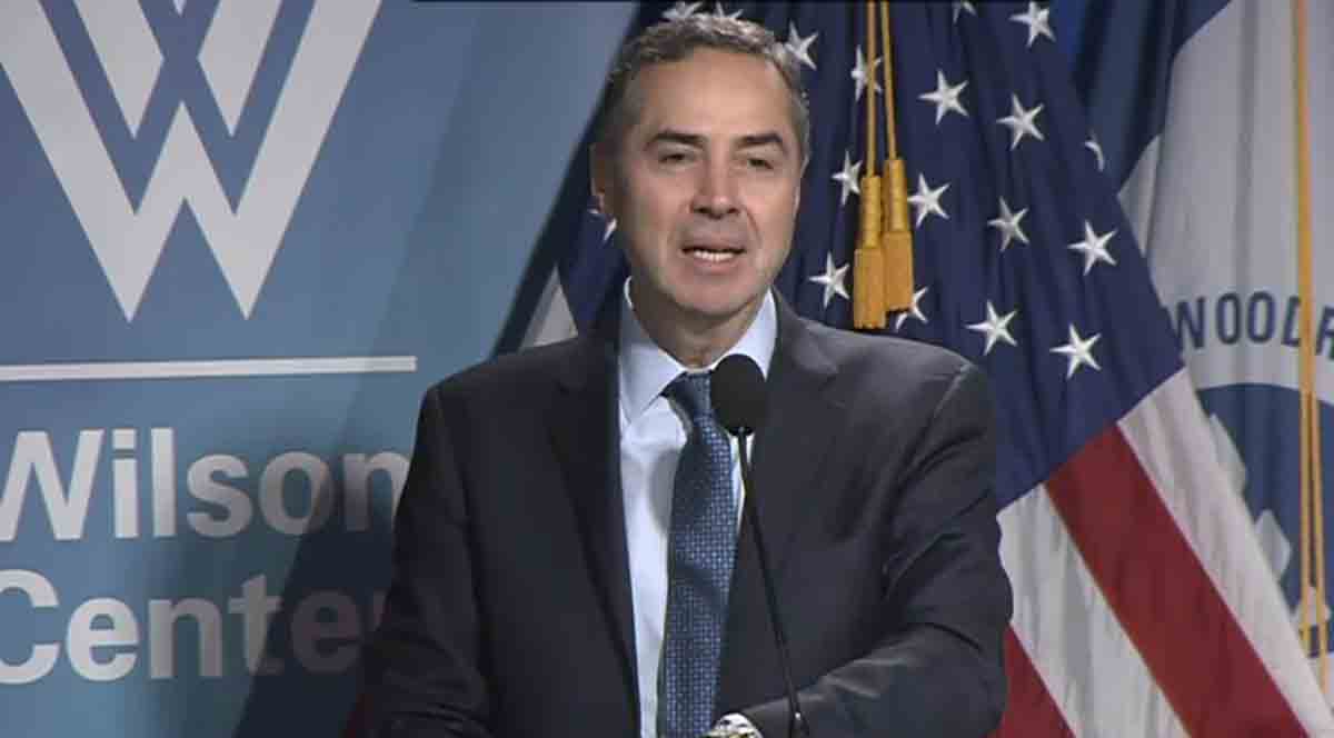 Barroso ameaça tirar propaganda do PT do ar, por “não cumprir decisão do TSE”