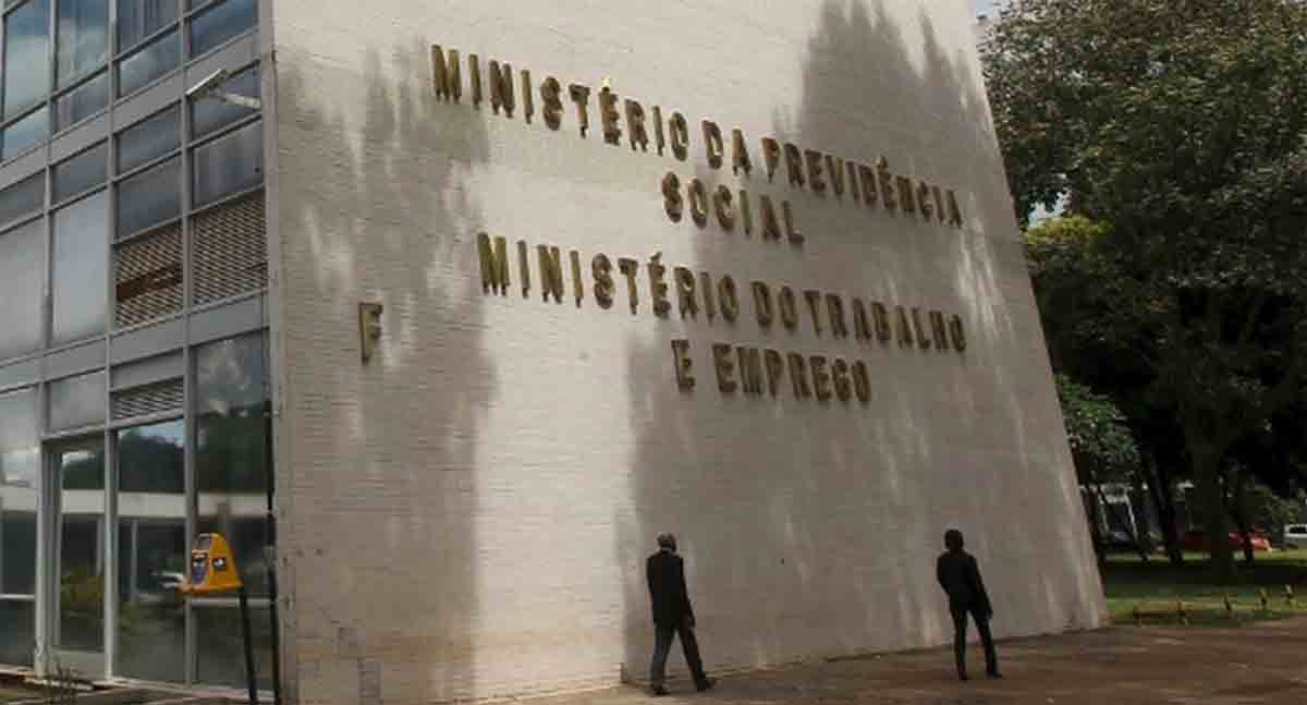 Como o fim do Ministério do Trabalho afetará sua vida profissional