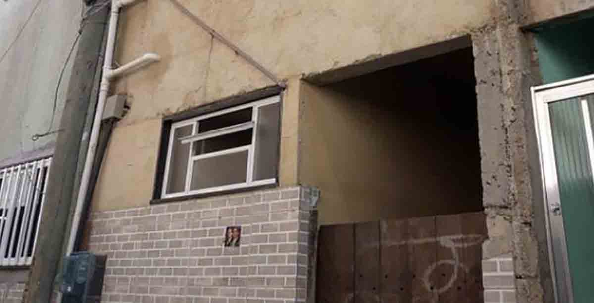 Ex-assessor de Flávio Bolsonaro que movimentou milhões mora em casa pobre no RJ