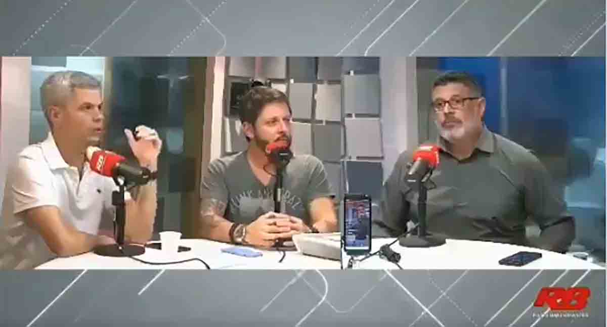 Vídeo: Frota dá nota 4 ao governo e diz que está se arrependendo de ter apoiado Bolsonaro