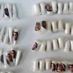 Traficantes colocam foto de Bolsonaro em sacos de cocaína