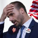 Eduardo Bolsonaro será condenado por traição a soberania nacional